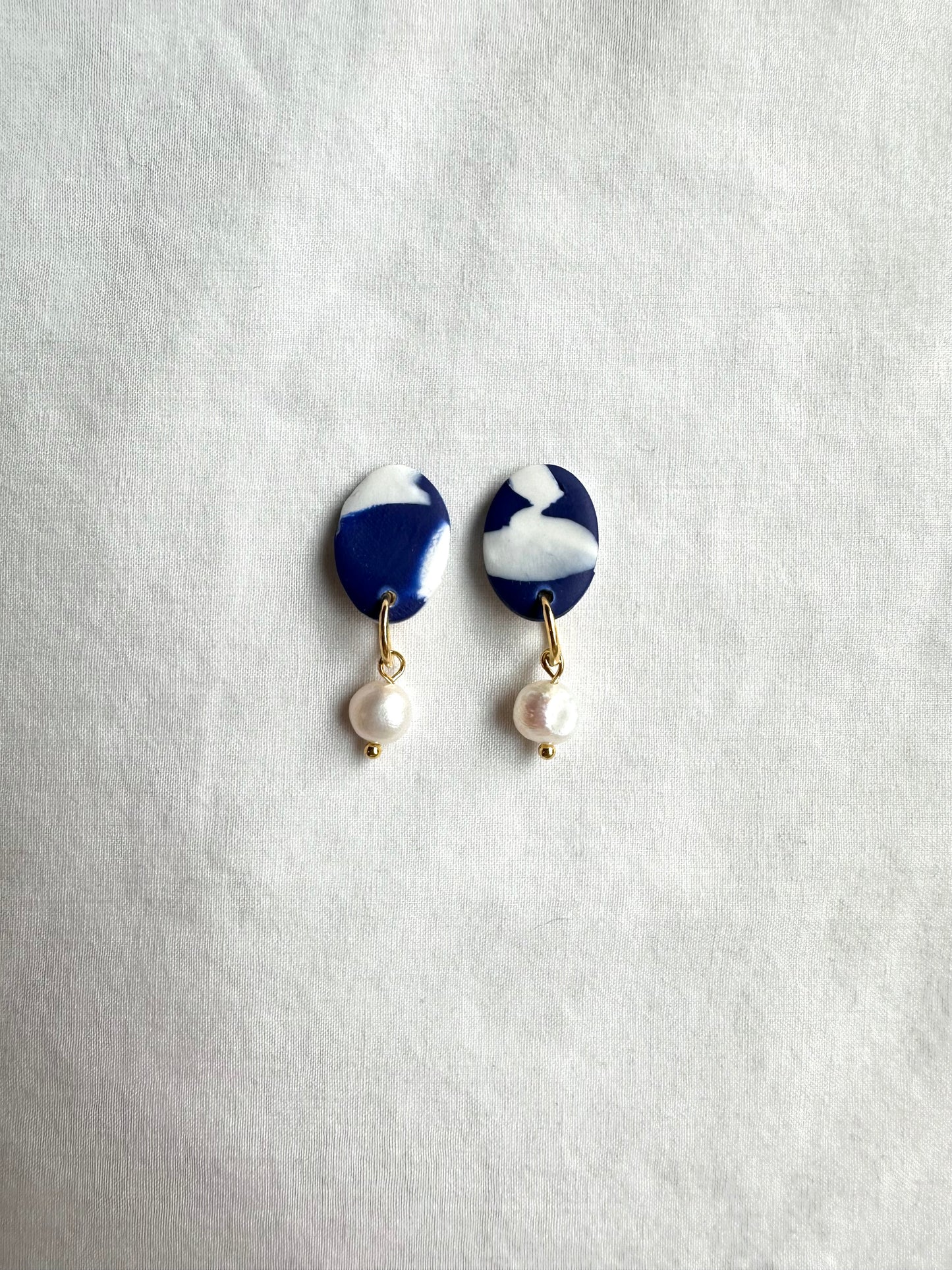 Mini Pearl Stud no.1