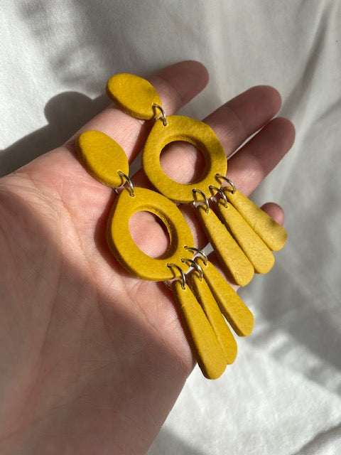 The Isabella in Mustard